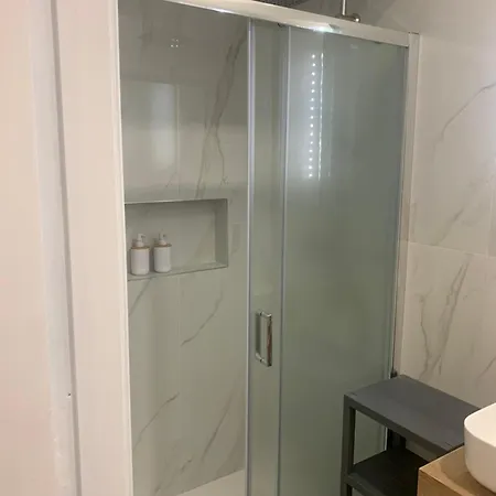Angelhome Apartment *